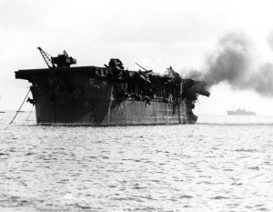 640px-USS_Independence_(CVL-22)_burning