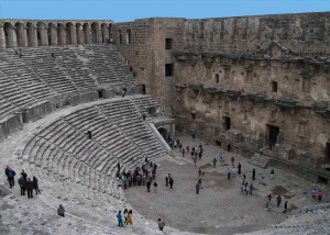 800px-Aspendos_theatre_from_gallery