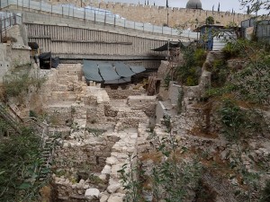 800px-Excavation_in_City_of_David,_Givaty_parking_lot_Jerusalem_12.10_(33)
