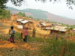 © IRD / O. Evrard: Villaggio Rmet nel nord-ovest del Laos.