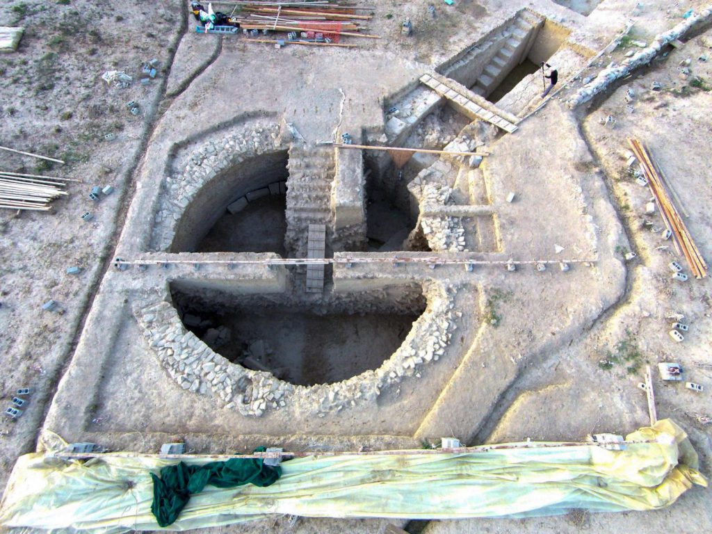 Bronze Age Tombs Griffin Warrior Pylos
