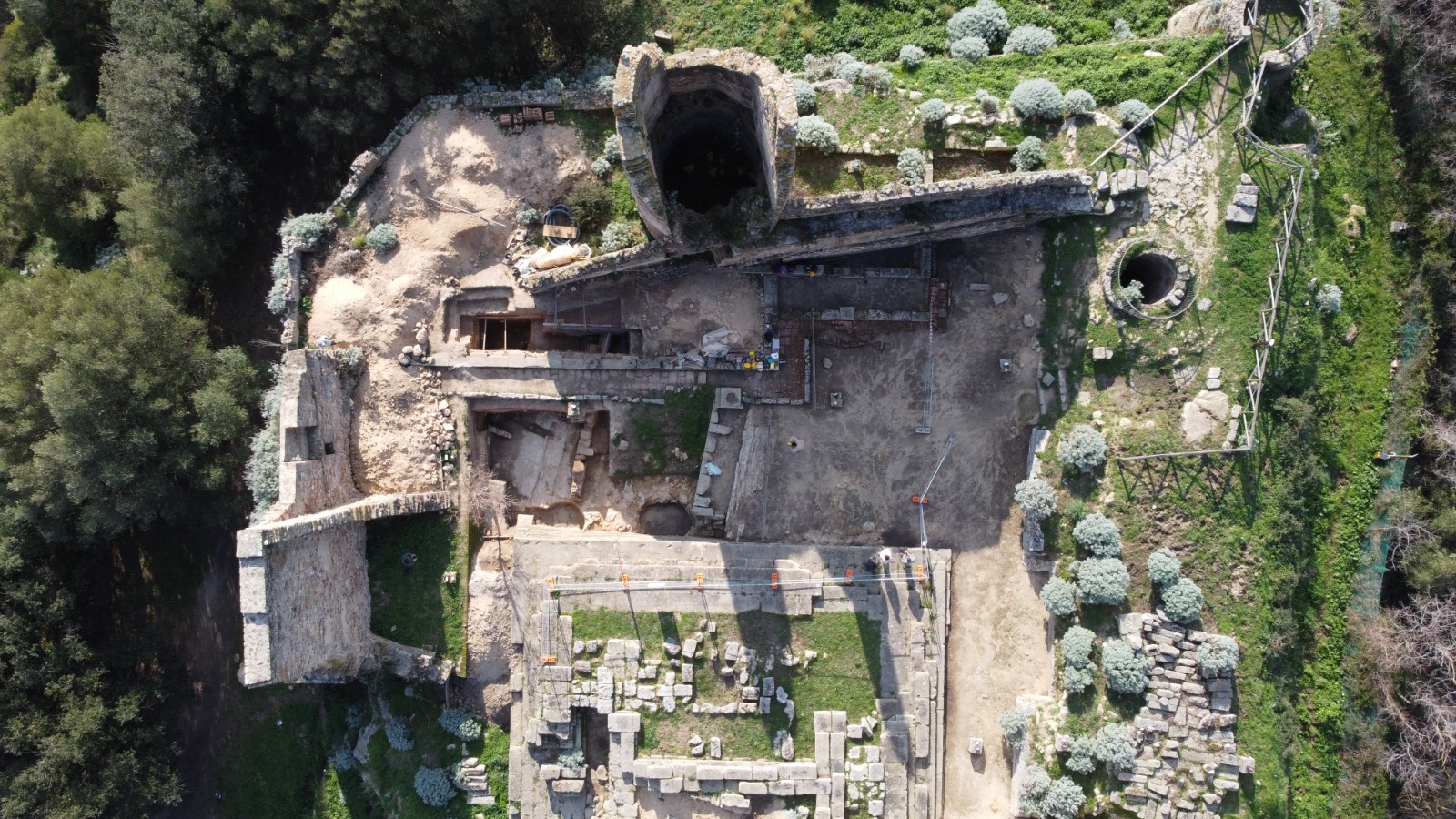Acropoli di Velia Tempio arcaico di Atena