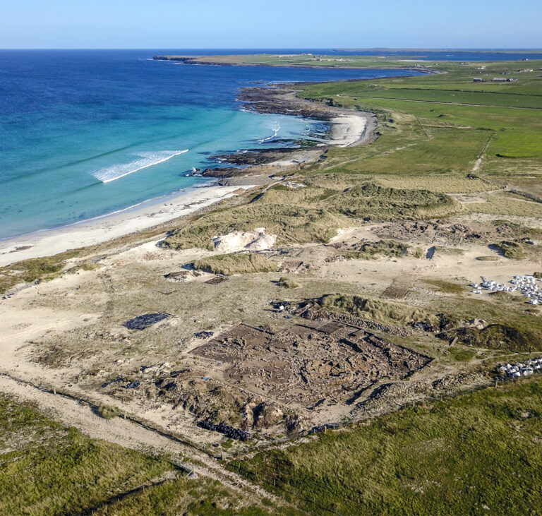 Orkney Bronze Age genetic landscape women