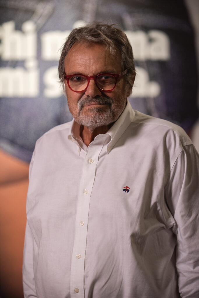 Oliviero Toscani, protagonista della mostra a Palazzo Reale di Milano