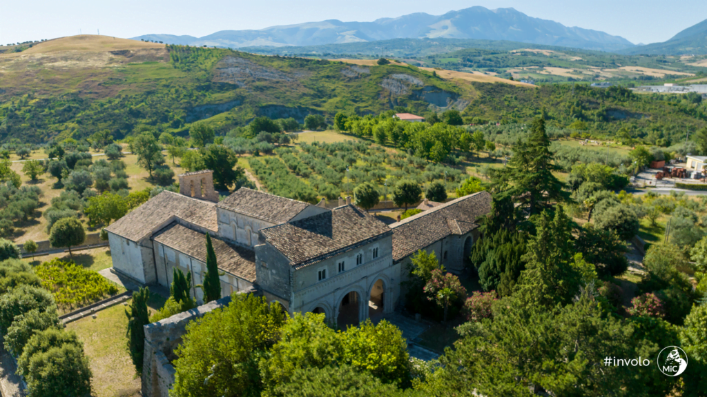 In volo sull'archeologia Abbazia San Clemente