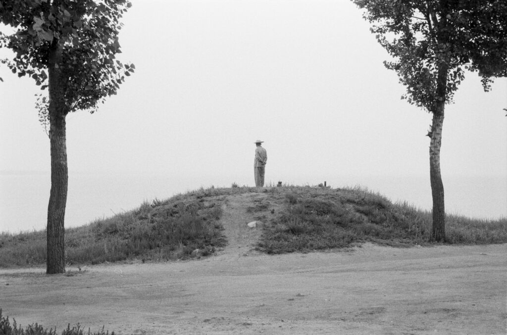 稍息 Riposo! Cina 1981-84. Fotografie di Andrea Cavazzuti