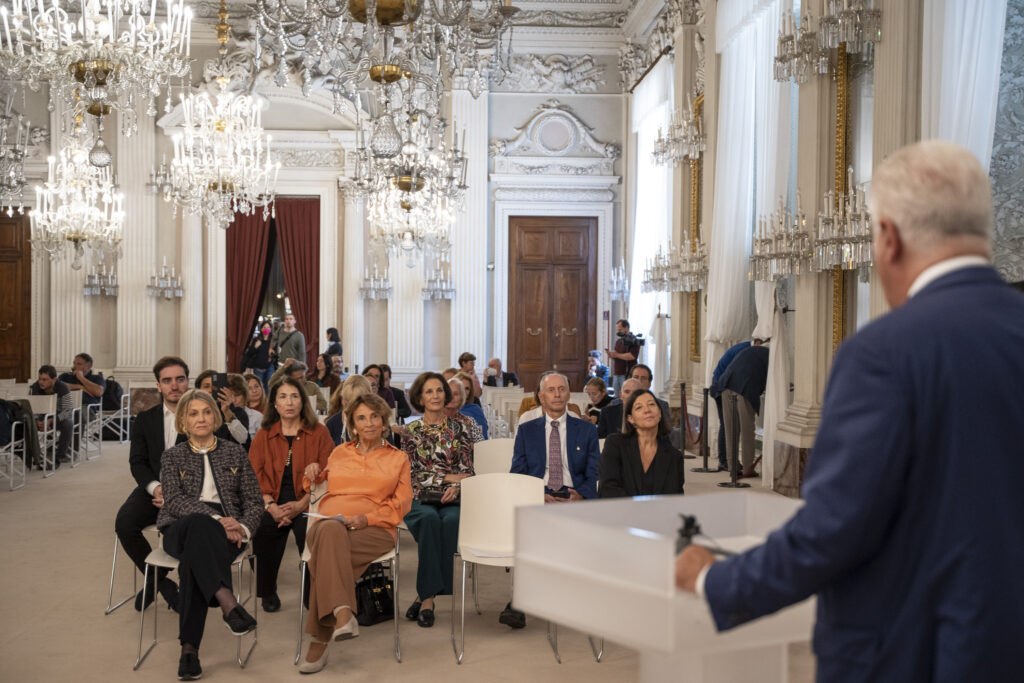 Mecenatismo per il restauro della Sala di Bona e degli Arazzi Valois