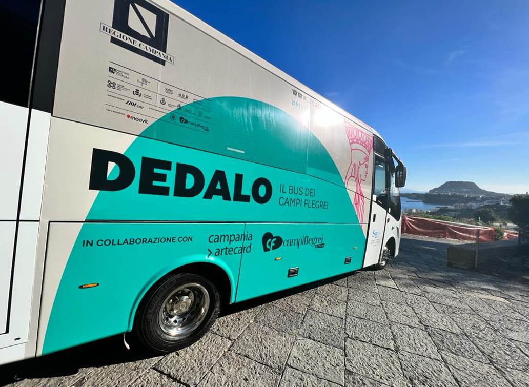 Ai nastri di partenza Dedalo il servizio di bus turistici che collegheranno gratuitamente i siti culturali dei Campi Flegrei