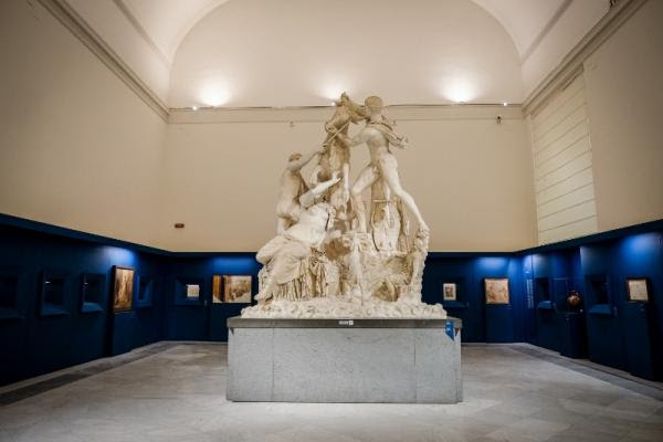 Toro Farnese, allestimento della mostra Picasso e l'antico. Credits MANN, foto di V. Cosentino