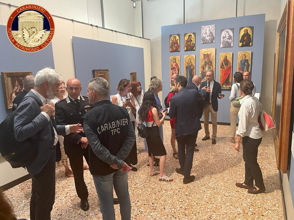 I Carabinieri Tutela Patrimonio Culturale di Venezia recuperano ventiquattro dipinti da un’importante collezione di opere d’arte