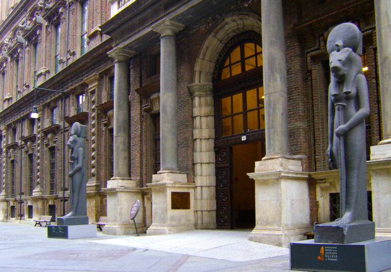 Ingresso del Museo Egizio di Torino