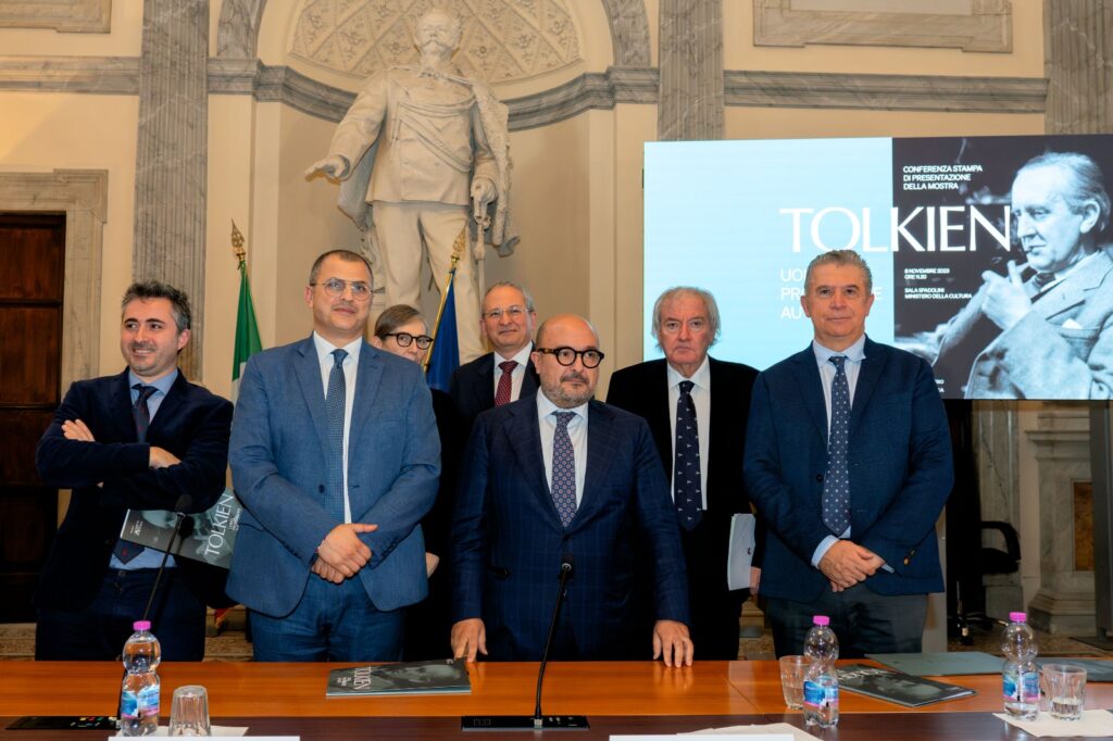 la mostra a Roma Tolkien. Uomo, Professore, Autore Gennaro Sangiuliano