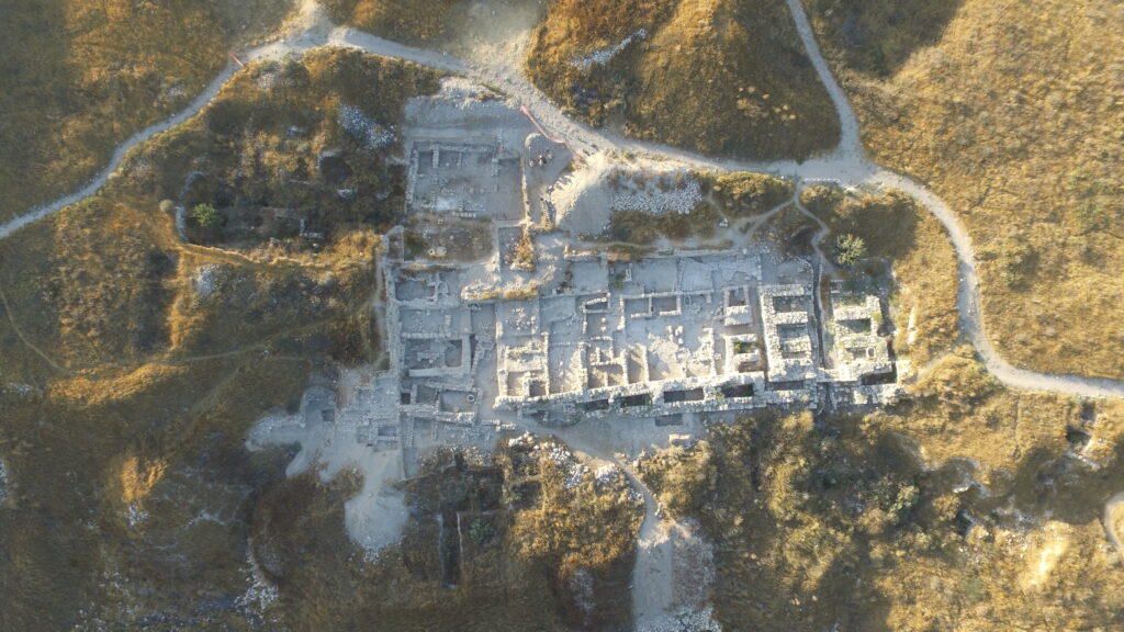 Aerial image of the excavations. Image courtesy of the Tandy archaeological expedition to Tel Gezer, CC-BY 4.0