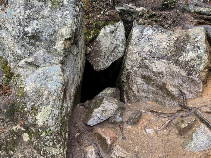 Entrance to the Devil's Church. Photo Credits: Julia Shpinitskaya