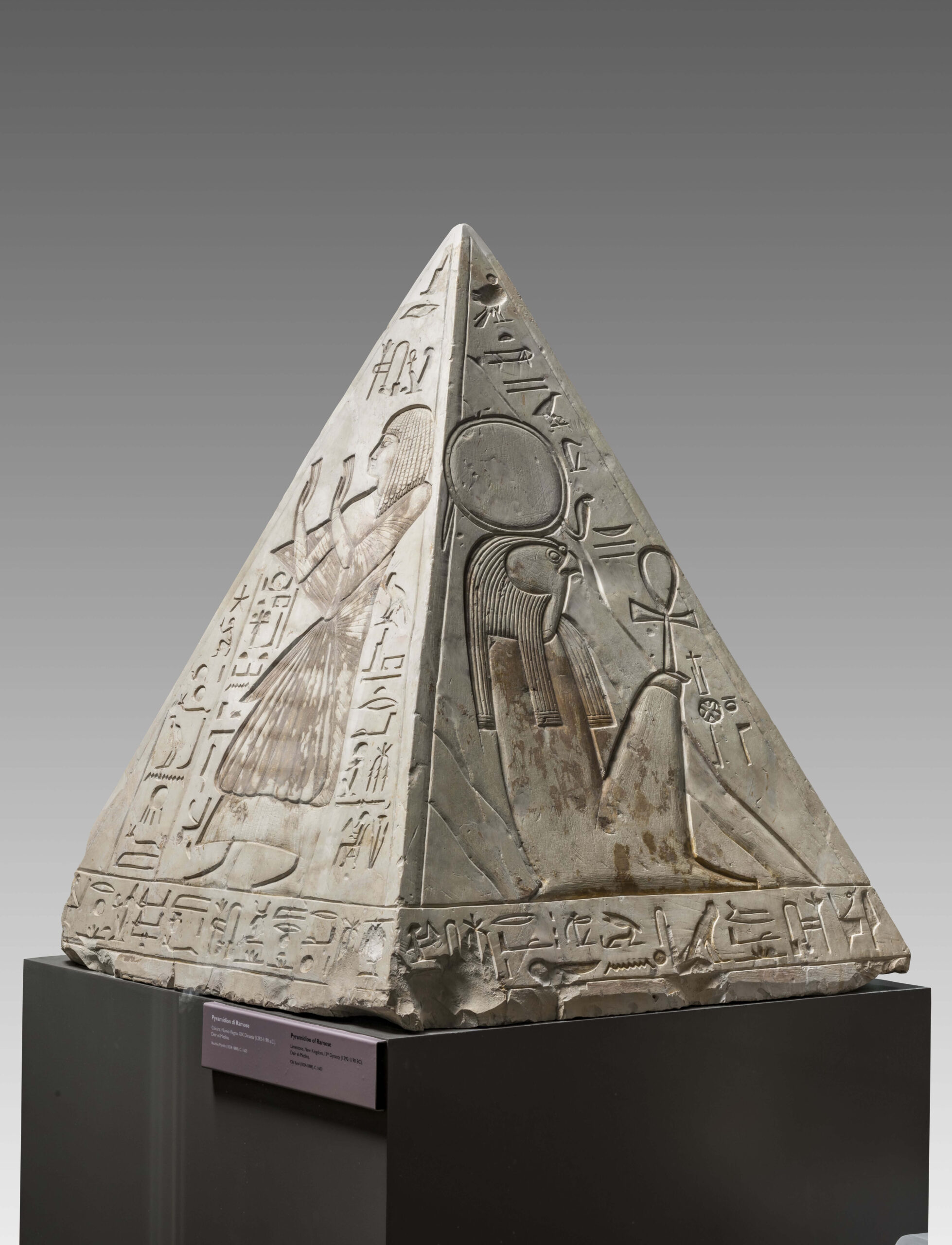 Pyramidion di Ramose, Nuovo Regno (1292–1190 a.C.)