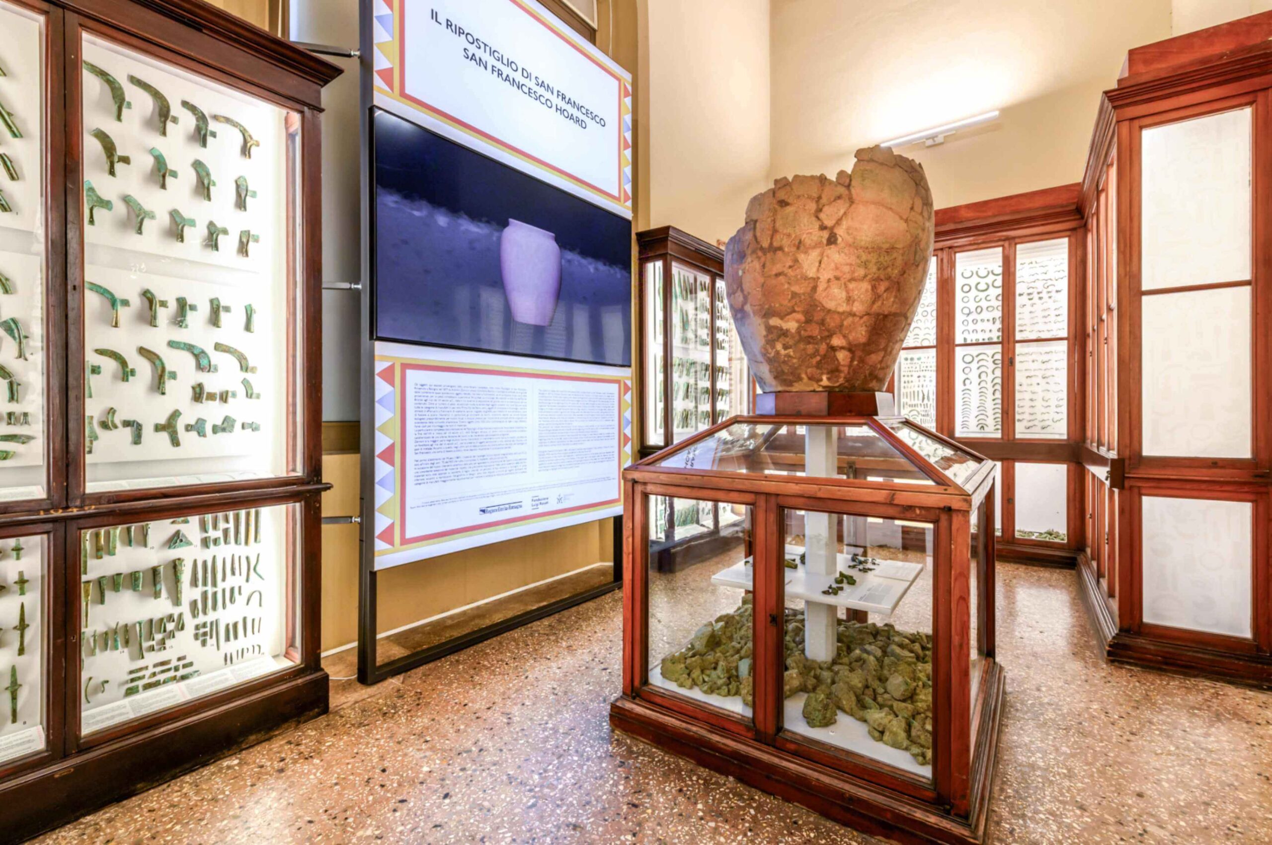 nuovo allestimento del Ripostiglio di San Francesco al Museo Civico Archeologico di Bologna. Foto Giorgio Bianchi - Comune di Bologna