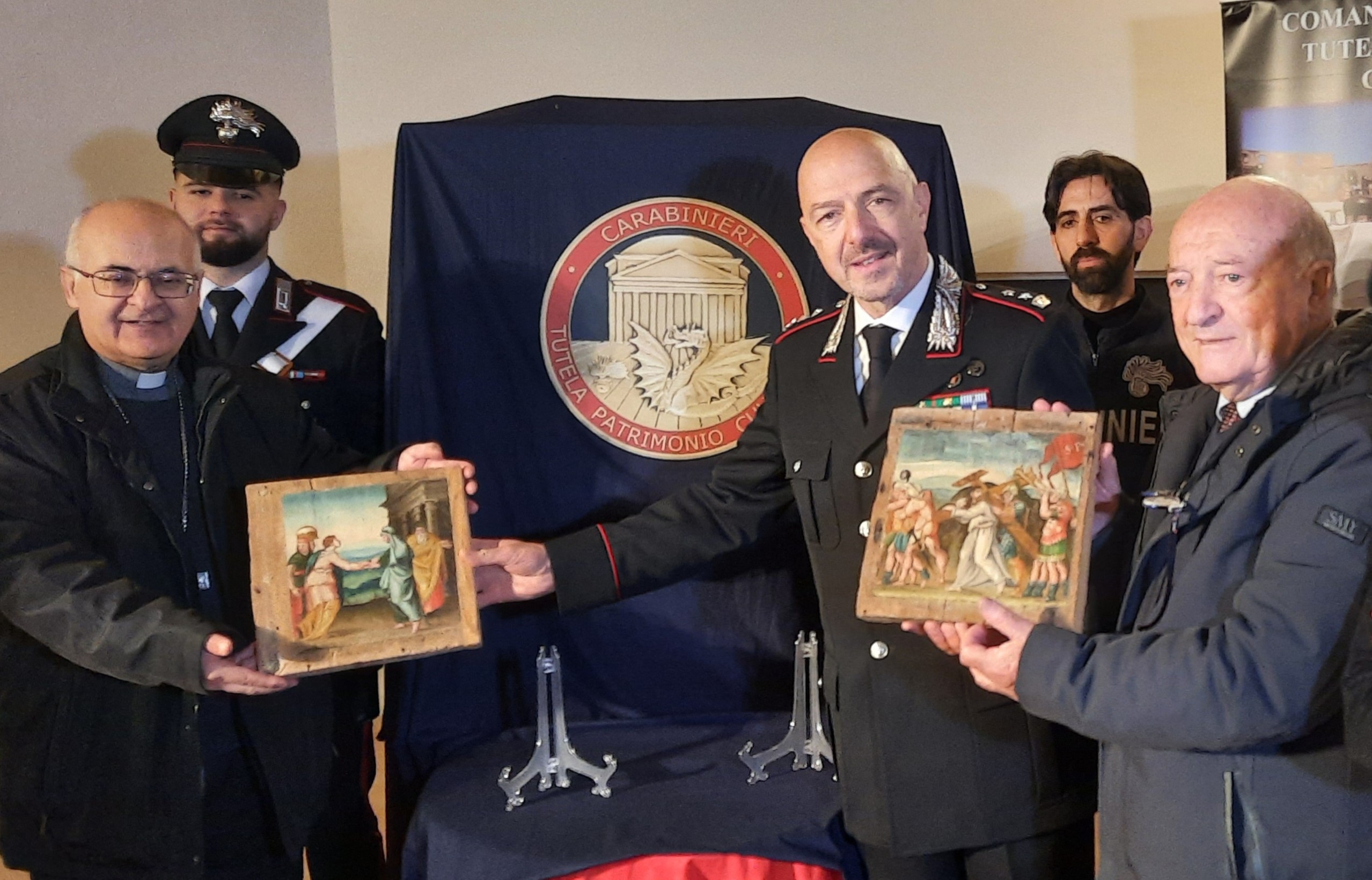 Carabinieri due dipiinti Chiesa di San Paolo di Fiastra