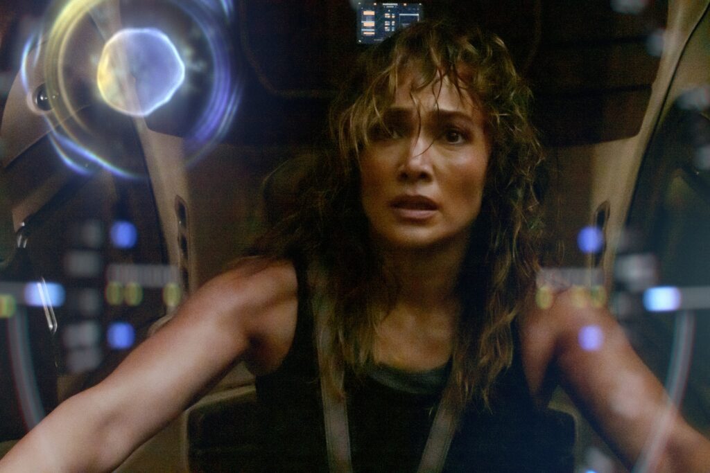 Atlas, film di Brad Peyton  Jennifer Lopez