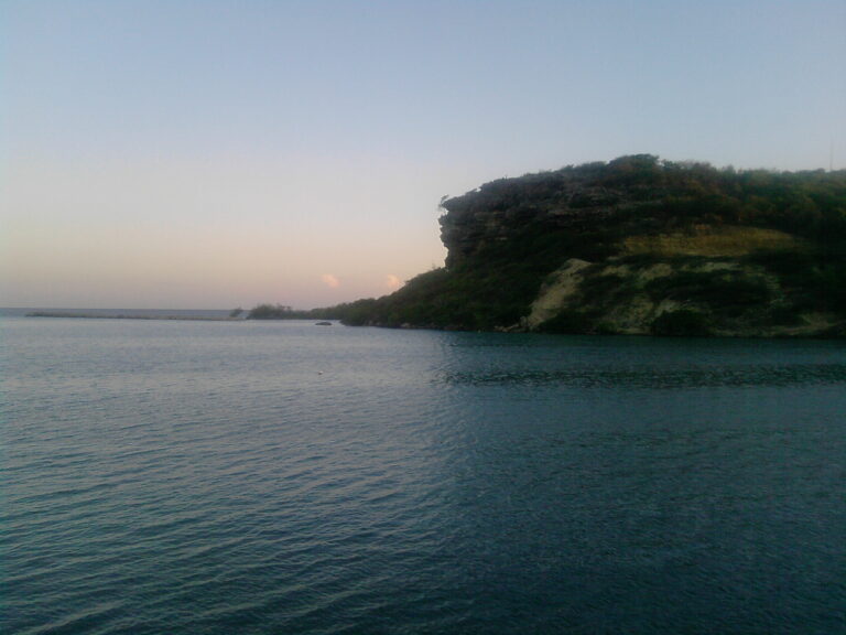 The bay near tabletop mountain on Curaçao