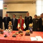 Carabinieri restituiscono 25 reperti dalla Colombia, 24 dalle regioni Muisca, Guane, Quimbaya e Nariño e una scultura