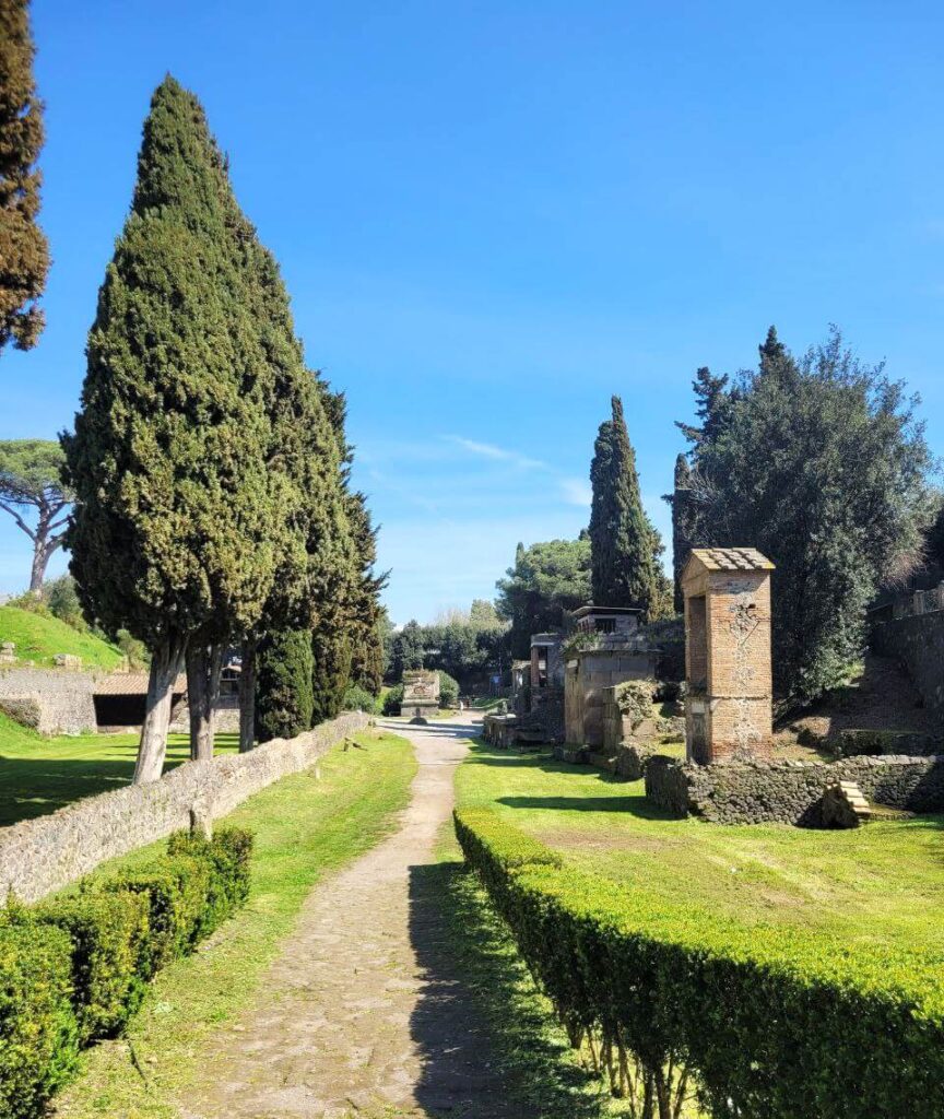 Porta Nocera necropoli calchi