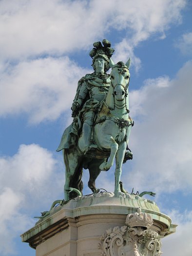 Statua di Giuseppe I di Portogallo, opera di Joaquim Machado de Castro
