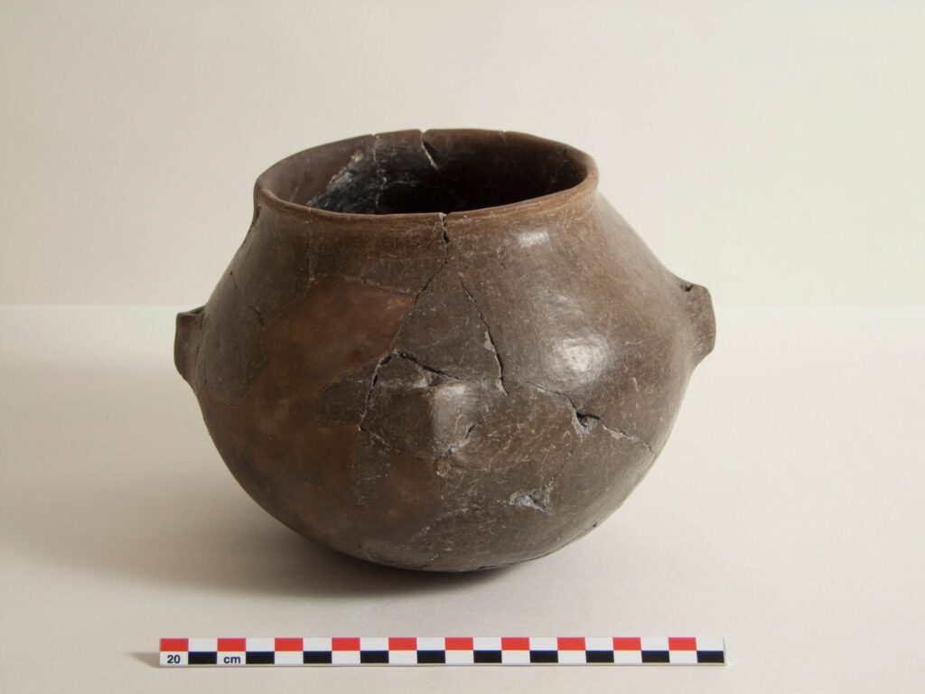Koç University Neolithic pottery