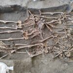 10 bodies found with signs of gunshot wounds and their hands tied behind their backs; they were found at the Barranco de Víznar ravine