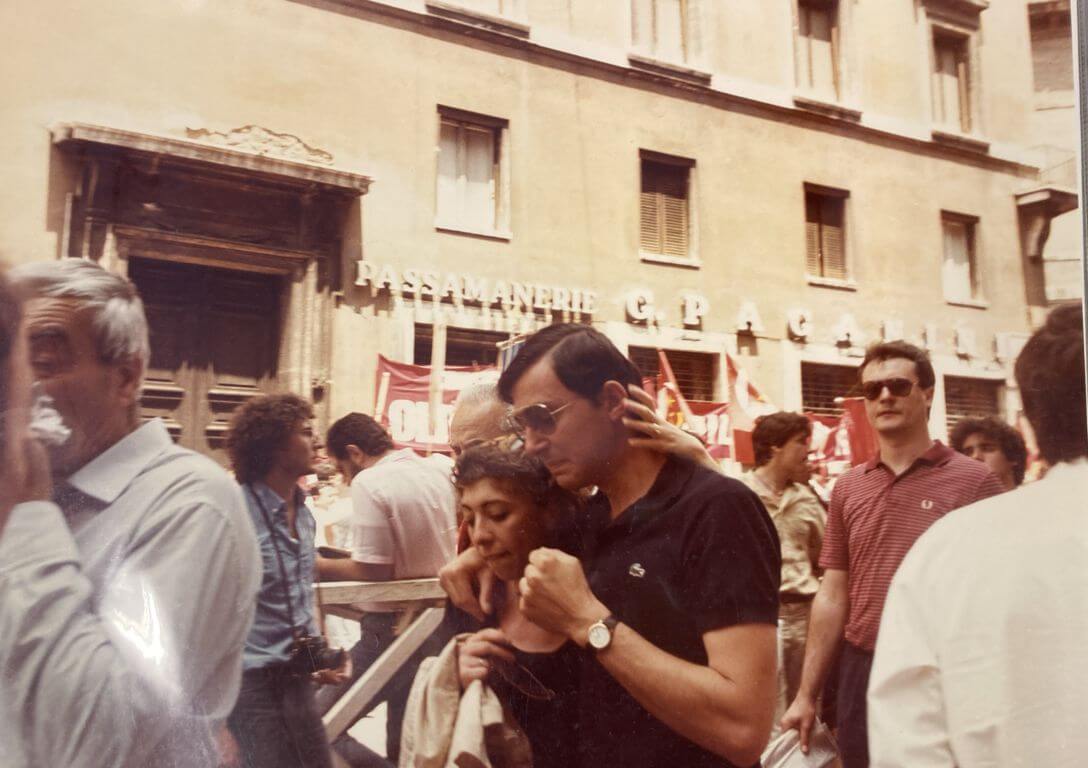 Funerali di Enrico Berlinguer. Fotografia tratta dall’Archivio fotografico del Partito comunista italiano, Federazione provinciale di Bologna, conservato presso la Fondazione Gramsci Emilia-Romagna