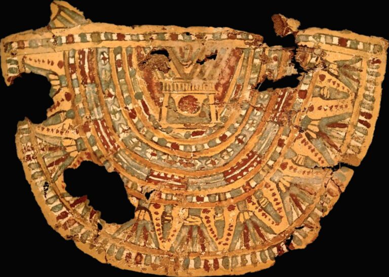 Tombe di epoca greco-romana con sepolte intere famiglie: una nuova scoperta nell’area circostante il Mausoleo dell'Aga Khan, dal sito archeologico di Assuan