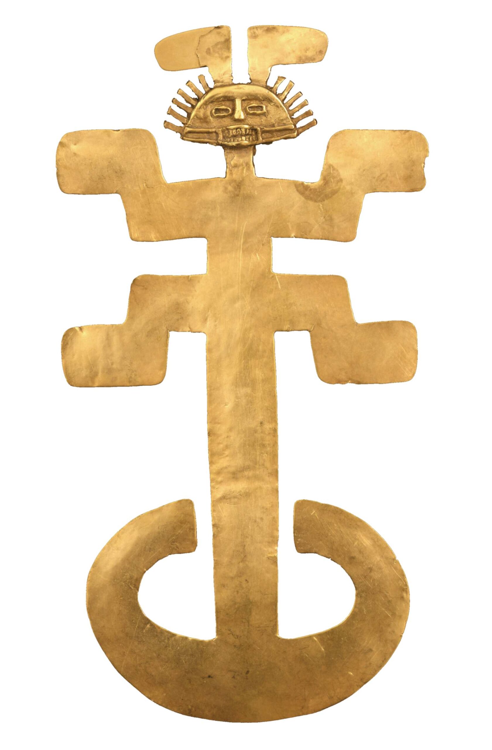 Pettorale con sembianze di gatto rapace, pesce, uccello e uomo, lega d'oro, Colombia, Alta e Media Valle del Magdalena (opera orafa in stile Tolima), Museo del Oro - Banco de la República, Colombia © Foto: Clark M. Rodríguez
