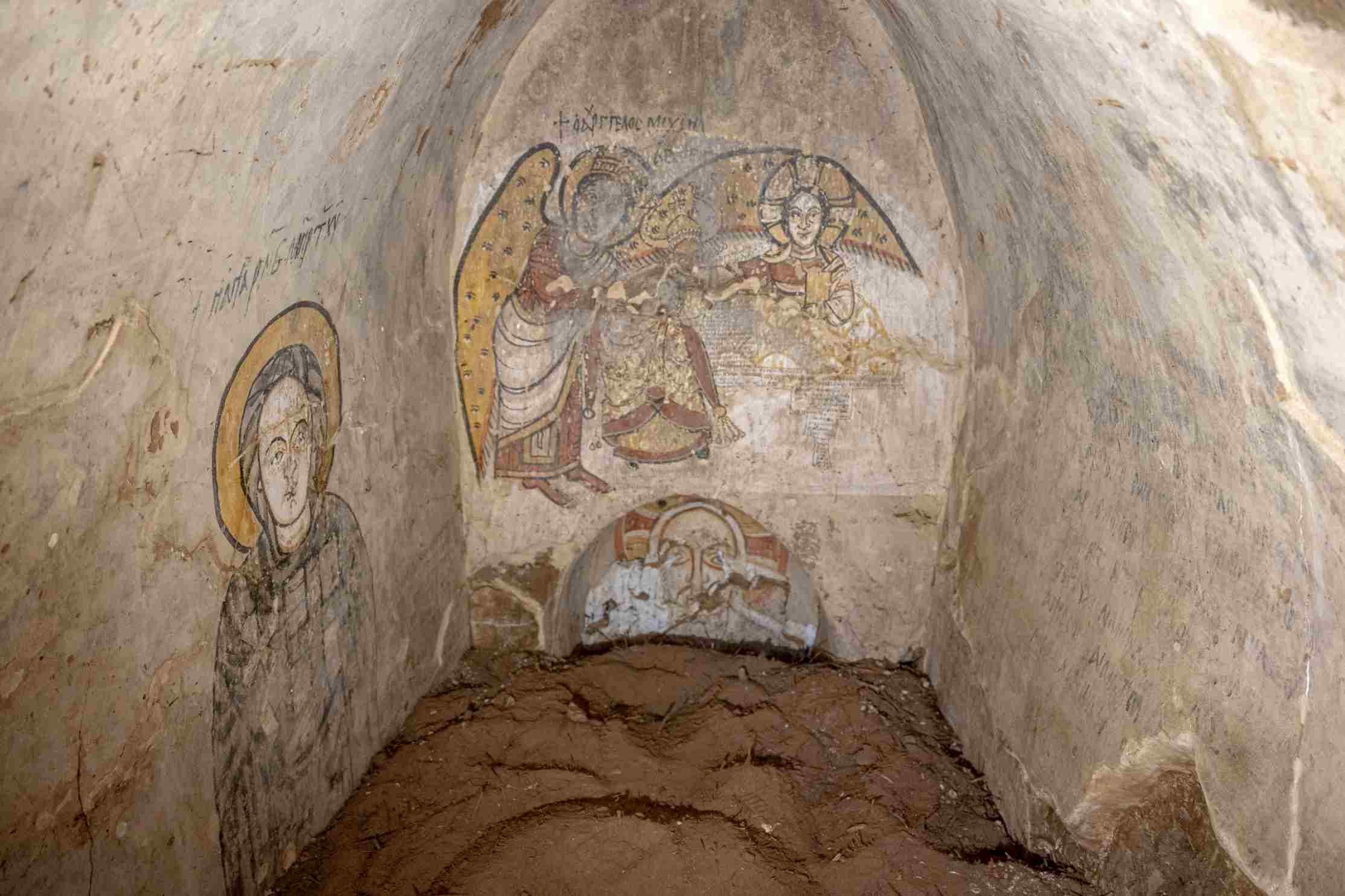 Dipinti murali (fot. Adrian Chlebowski/Centro Polacco di Archeologia Mediterranea Università di Varsavia)