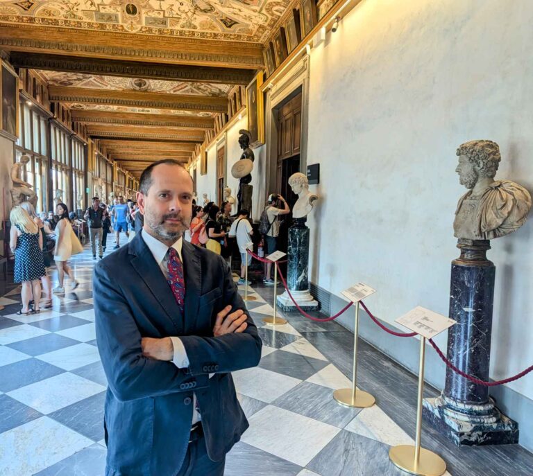 Direttore degli Uffizi Simone Verde in Galleria
