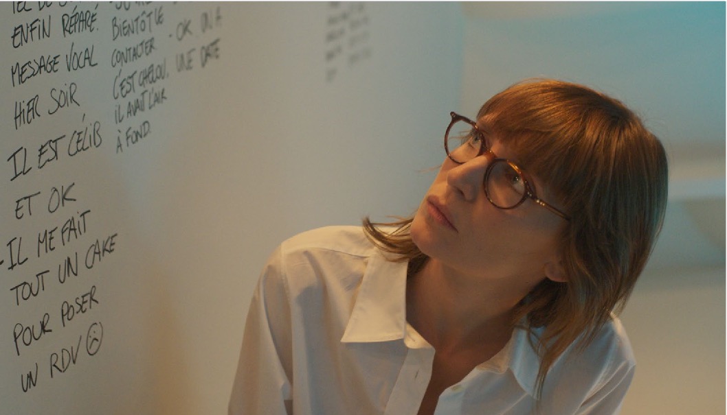 La sindrome degli amori passati, un film di Ann Sirot e Raphaël Balboni