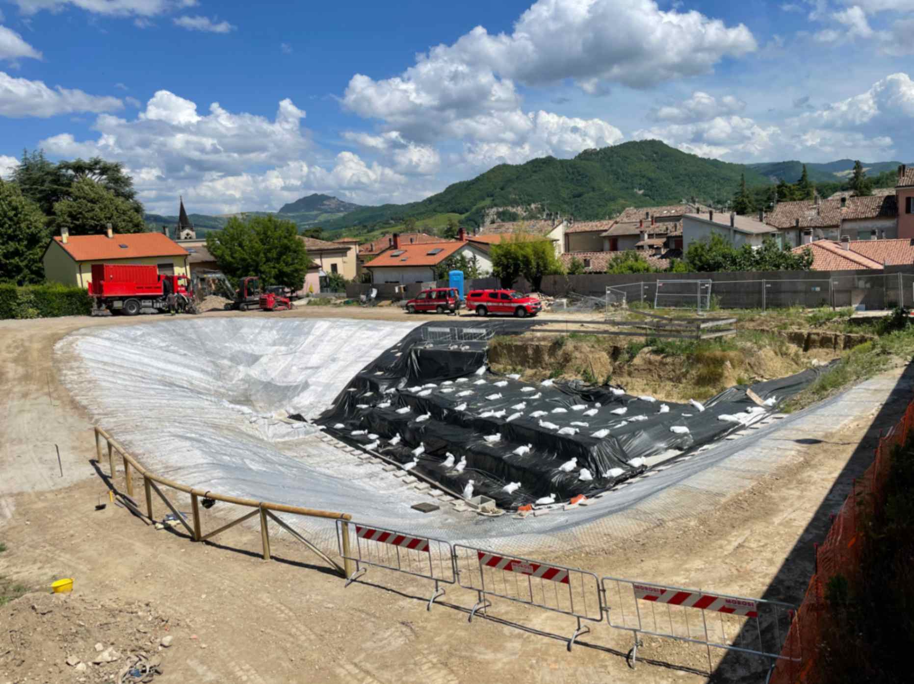 Gli scavi archeologici nell’area del tempio tripartito di età romana di Sarsina possono ripartire con la prima messa in sicurezza del sito