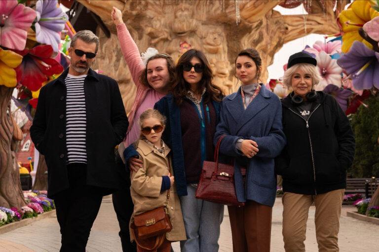 Una Famiglia Sottosopra, film di Alessandro Genovesi