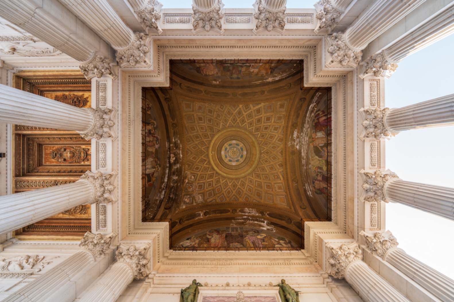 Vittoriano Sommoportico