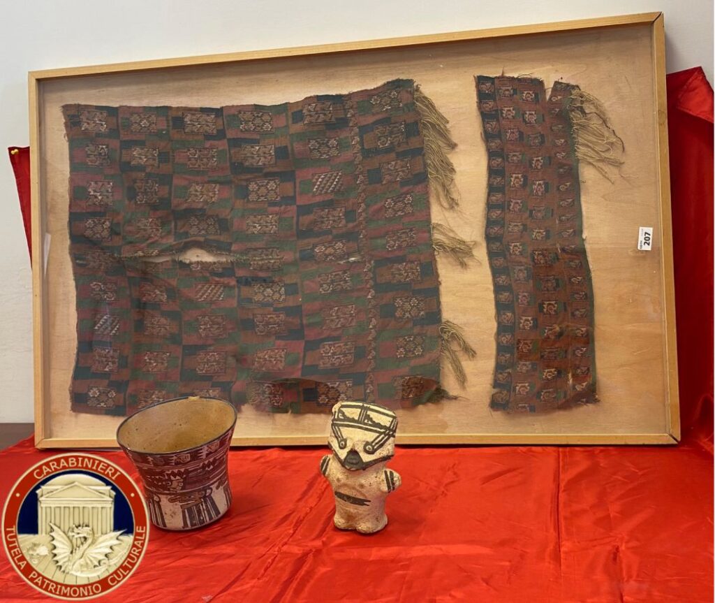I Carabinieri per la Tutela del Patrimonio Culturale restituiscono 4 reperti archeologici precolombiani al Perù