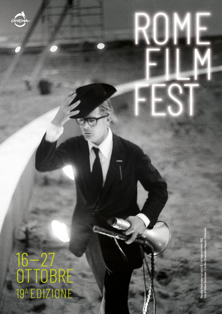 Festa del Cinema di Roma 2024 Marcello Mastroianni sul set di 8 ½ di Federico Fellini, 1962 (Foto di Gideon Bachmann © Archivi Cinemazero Images – Pordenone)
