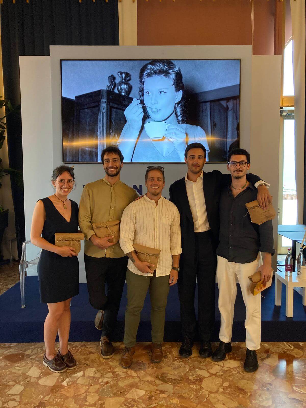 Guja Montanari delegata di produzione, Angelo Urgo sceneggiatore, Andrea Longhin regista, Daniele Rampello produttore, William Gray sceneggiatore