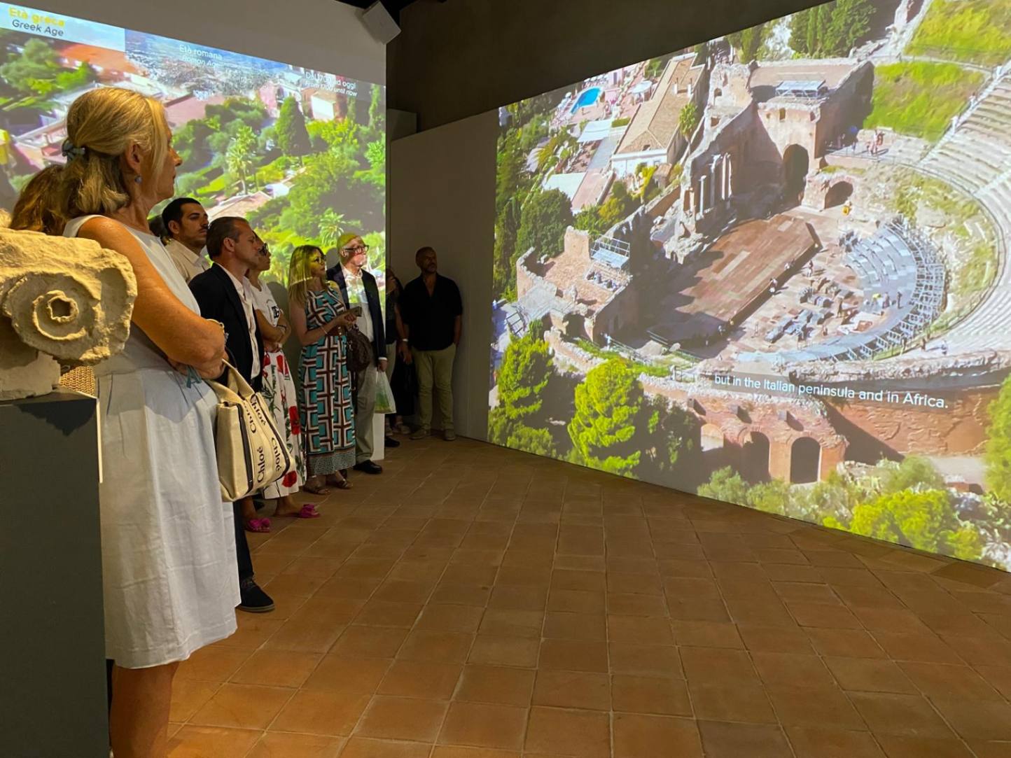 Sala Immersiva con reperti e video Teatro Antico