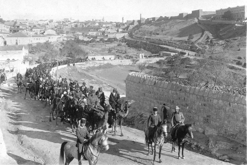 Volunteer Arab Camel Corps fr[om] S. Arabia leaving for the Front, 1916.