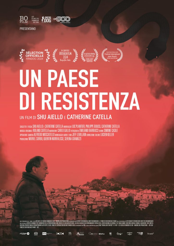 Un paese di resistenza, film documentario di Shu Aiello e Catherine Catella poster