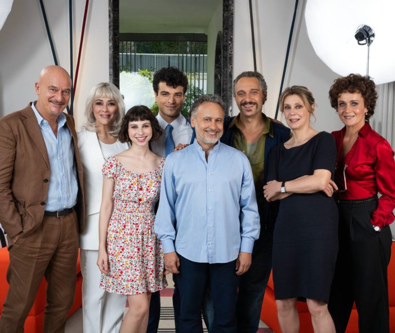 Una terapia di gruppo, film foto di gruppo first look