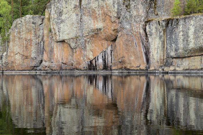 Painted rock of Keltavuori in Southeastern Finland. Credits: Photo Credits: Julia Shpinitskaya