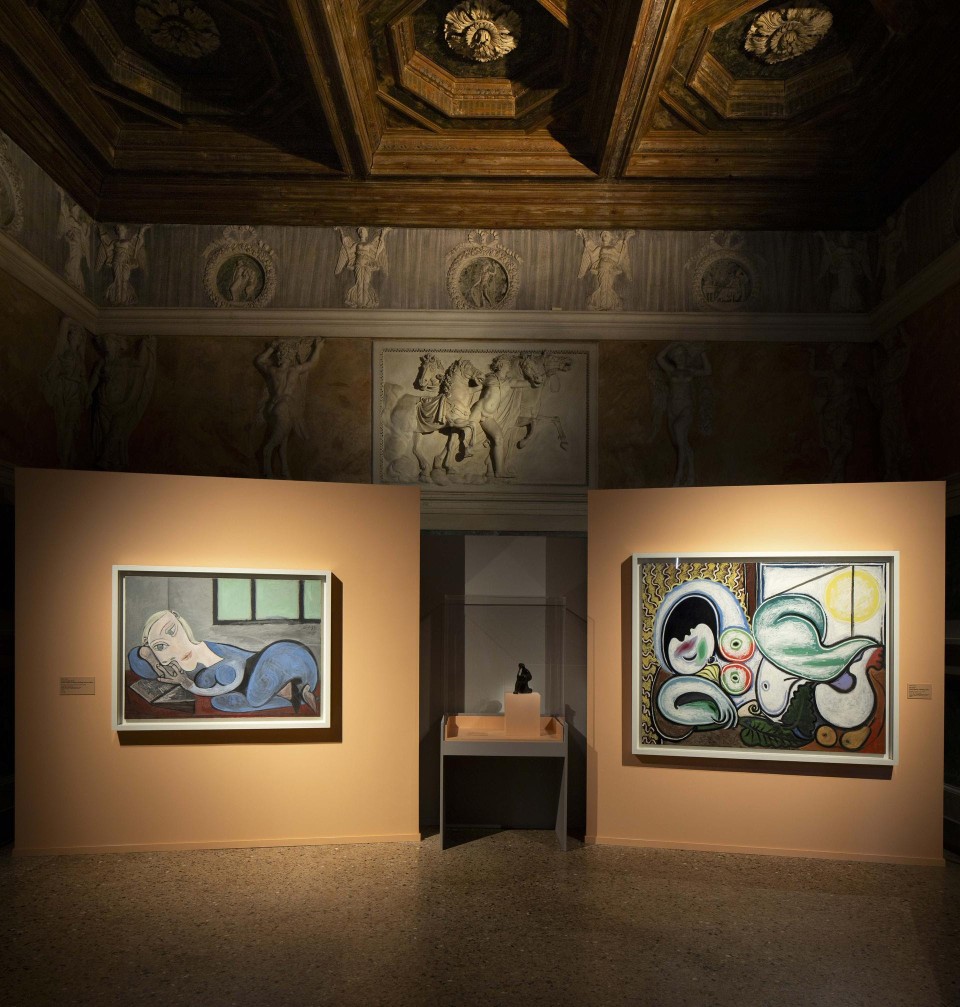 Installation view Picasso a Palazzo Te. Poesia e Salvezza © Succession Picasso by SIAE 2024 - Foto Gian Maria Pontiroli