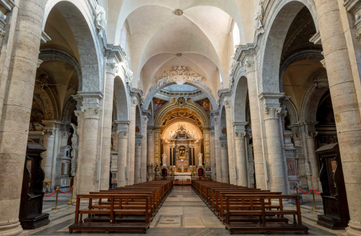 Basilica di Santa Maria del Popolo Roma 2 - Navata centrale