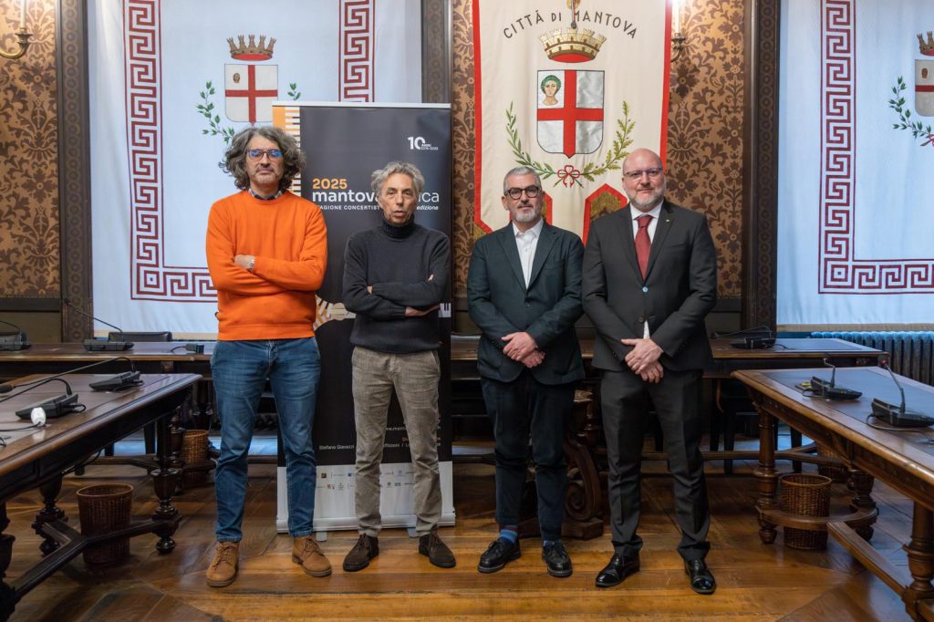 Al via la decima edizione della rassegna MantovaMusica 2025 da sinistra, Leonardo Zunica, Stefano Giavazzi, Mattia Palazzi e Stefano Maffizzoni