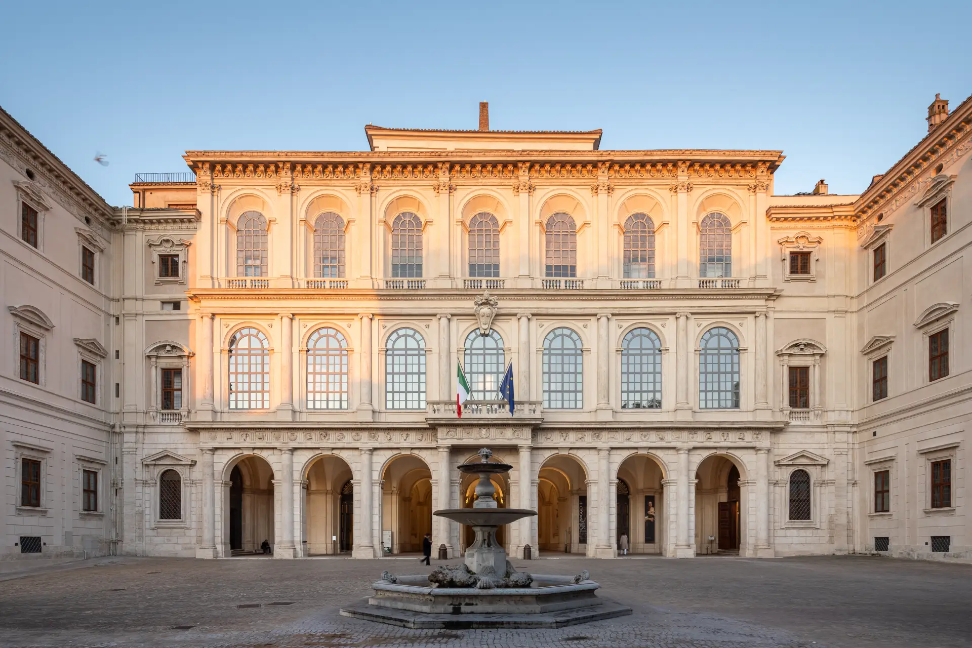 Gallerie Nazionali di Arte Antica - Palazzo Barberini. Allestimenti della mostra Caravaggio 2025. Foto di Alberto Novelli e Alessio Panunzi Gallerie Nazionali di Arte Antica - Palazzo Barberini. Installation view: Caravaggio 2025. Photo Alberto Novelli and Alessio Panunzi