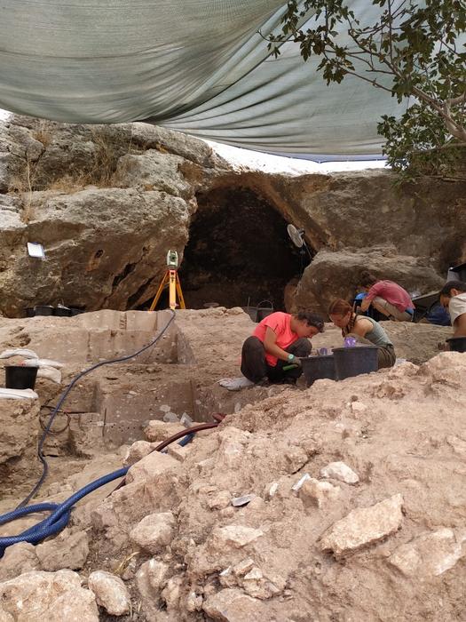 Tinshemet cave. Photo Credits: Yossi Zaidner